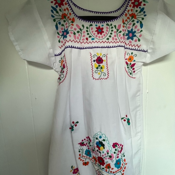 Kids Mexican Hupli Dress - Picture 4 of 7